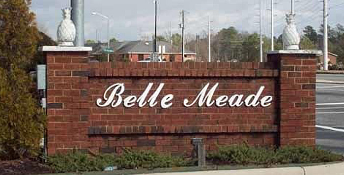Belle Meade Apartments - West Des Moines, IA